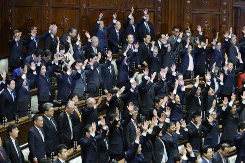 Διαλύεται και επίσημα η Κάτω Βουλή στην Ιαπωνία
