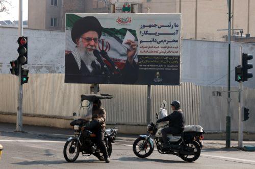 Ο Τραμπ εκτιμά πως το Ιράν θέλει συμφωνία, το αεροπλανοφόρο Lincoln  έφθασε στη Μ. Ανατολή