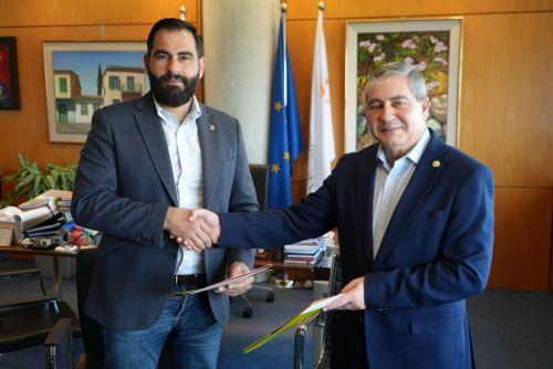 Μνημόνια Συνεργασίας με πέντε κυπριακά πανεπιστήμια υπέγραψε ο ΣΠΟΛΜΗΚ