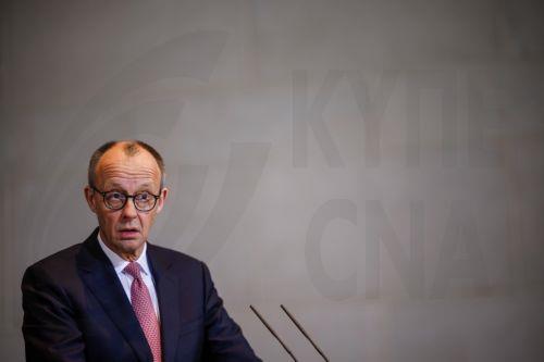 Τελική απόφαση για τελωνειακή συμφωνία ΕΕ-ΗΠΑ ζήτησε ο Γερμανός καγκελάριος