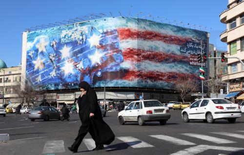 Πληροφορίες για όρους των ΗΠΑ στο Ιράν, εν μέσω μυστηριωδών εκρήξεων