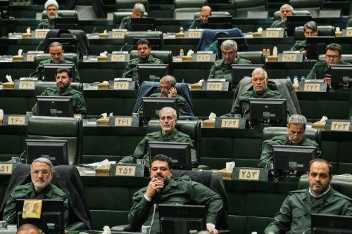 Πρόεδρος Κοινοβουλίου Ιράν προς ΗΠΑ: Μη δοκιμάζετε την αποφασιστικότητά μας