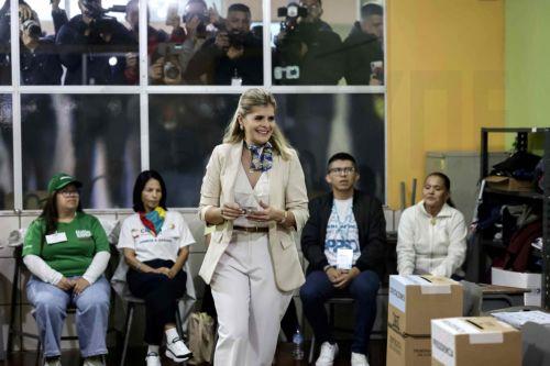 Προβάδισμα της δεξιάς Φερνάντες στις προεδρικές εκλογές στην Κούβα