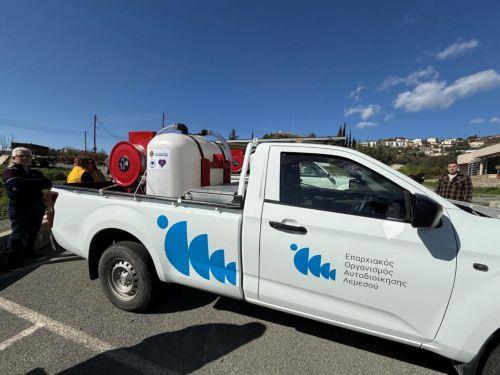 Παράδοση δύο κινητών μονάδων πυρόσβεσης σε κοινότητες ορεινής Λεμεσού και Λάρνακας