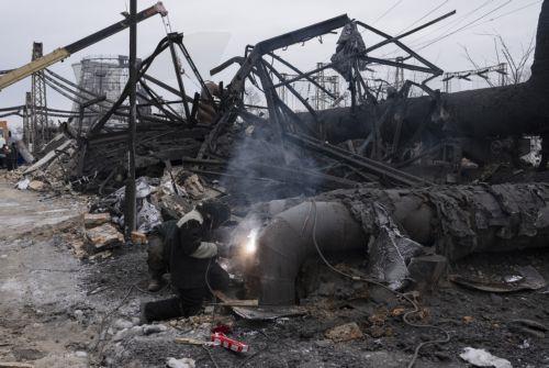 Χωρίς θέρμανση 2.600 κτήρια κατοικιών στο Κίεβο λόγω ρωσικών πληγμάτων