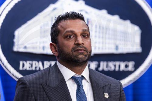 Αγωγή εκατομμυρίων του Διευθυντή του FBI κατά περιοδικού για δυσφήμιση