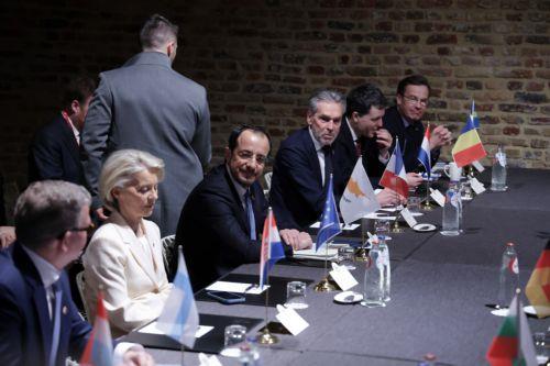 Η ανταγωνιστικότητα σημείο καμπής για αυτονομία και ανεξαρτησία ΕΕ, λέει ο ΠτΔ