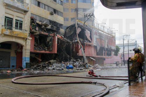 Τέσσερις νεκροί και δεκάδες τραυματίες από πυρκαγιά σε εργατικές κατοικίες στη Βουδαπέστη