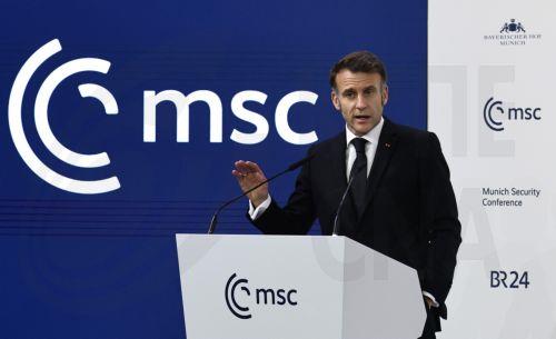 Μακρόν: Στη Δημοκρατία δεν υπάρχει θέση για κινήματα που υιοθετούν τη βία