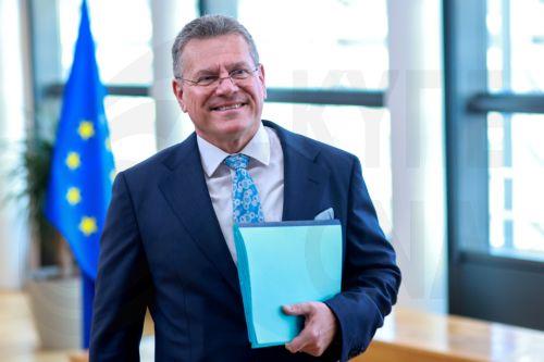 Ο Επίτροπος Εμπορίου της ΕΕ ζητά βαθιά μεταρρύθμιση του ΠΟΕ σε δηλώσεις από τη Λευκωσία