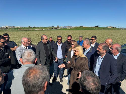 Υπευθυνότητα και σοβαρότητα για διαχείριση του αφθώδους πυρετού, ζήτησε η ΠτΒ και Πρόεδρος του ΔΗΣΥ