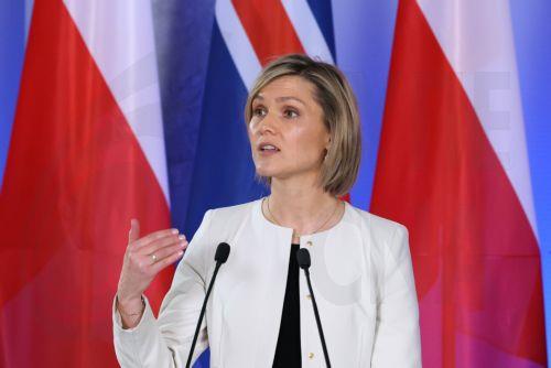 Δημοψήφισμα στην Ισλανδία τους επόμενους μήνες για ένταξη στην ΕΕ, λέει η Πρωθυπουργός