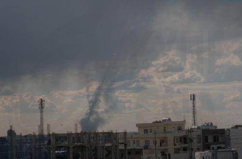 Το Ιράν λέει ότι επιτέθηκε σε αμερικανικές βάσεις στο Κουβέιτ