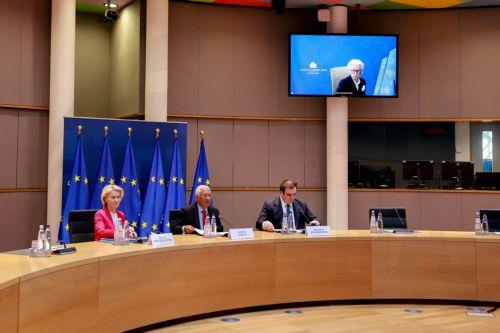 Καταρρέει το οικονομικό κλίμα στην Ευρωζώνη, οι πιέσεις στις τιμές αυξάνονται