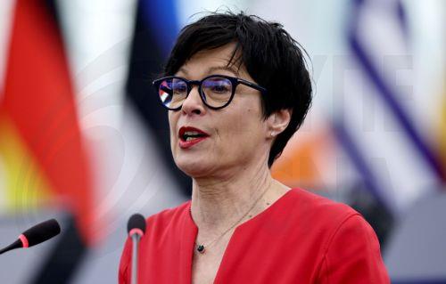 Δεν μπορούν να γίνουν κράτη μέλη χώρες που μας υπονομεύουν, είπε Ευρωπαία Επίτροπος