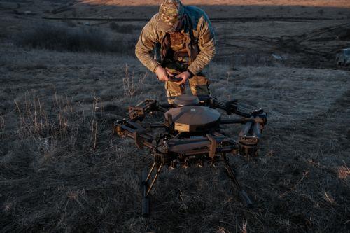 Ουκρανικό drone έπληξε συγκρότημα κατοικιών στην Αικατερινούπολη