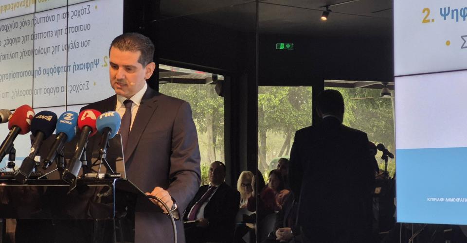 Πέραν των €500 εκατ. για πράσινη και ψηφιακή μετάβαση επιχειρήσεων, λέει ο Μ....