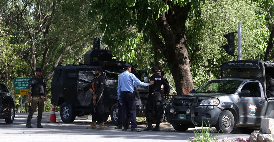 Το Πακιστάν λέει ότι θα πείσει την Τεχεράνη για επιστροφή στο διάλογο με ΗΠΑ