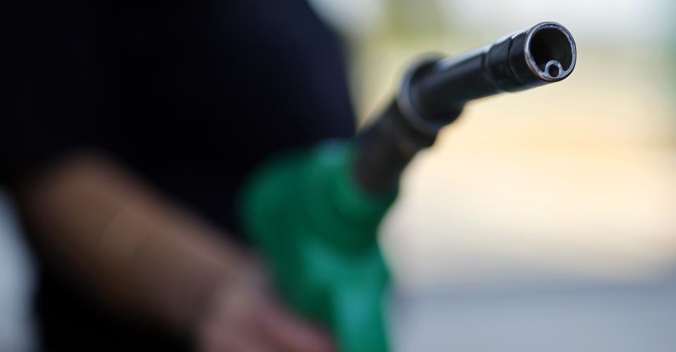 Η τιμή του Μπρεντ πλησιάζει τα 125 δολάρια το βαρέλι