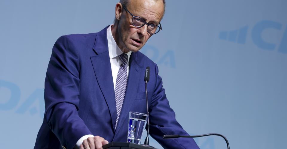 Καλές οι σχέσεις με Τραμπ λέει ο Γερμανός Καγκελάριος, ζητεί διευθέτηση πολέμου...