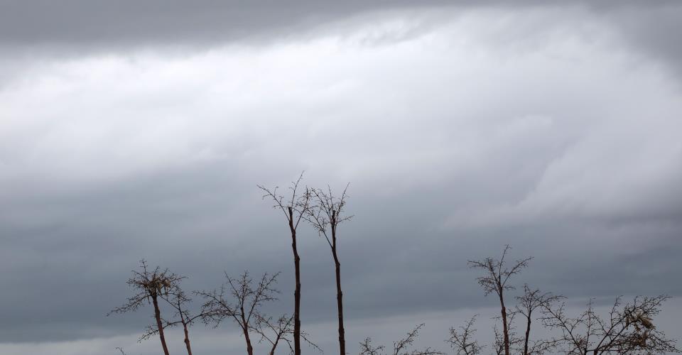 Συννεφιά και βροχές το Σάββατο, συνεχίζεται το καλοκαίρι την υπόλοιπη βδομάδα
