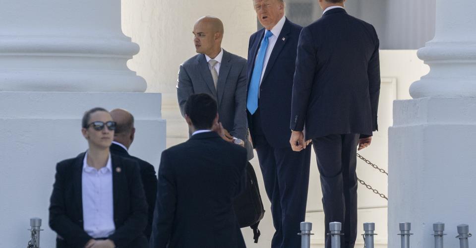 Όχι σε διόδια στα Στενά Ορμούζ, λέει ο Τραμπ