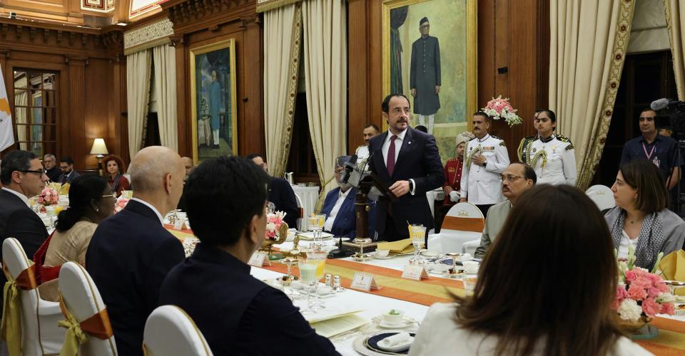 Οι δύο χώρες συνδέονται αδιάκοπα εδώ και αιώνες, είπε ο ΠτΔ σε δείπνο που...