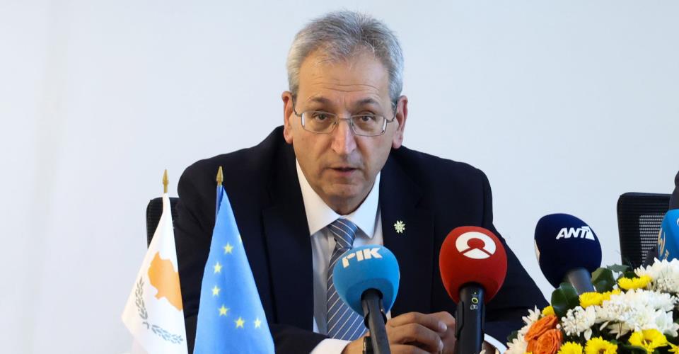Δεν θα υπάρξουν μειώσεις στις συντάξεις, όλοι θα έχουν αύξηση, λέει στο ΚΥΠΕ ο...