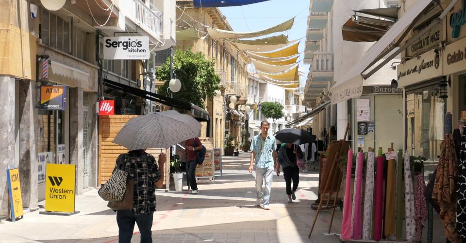 Στους 40 βαθμούς θα ανέβει ο υδράργυρος την Τετάρτη
