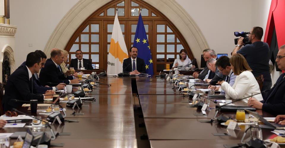Εθνικό Συμβούλιο συγκαλεί ο ΠτΔ τη Δευτέρα μετά τις επισκέψεις Γκουτέρες, Φίτο