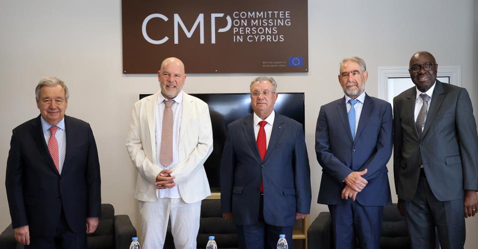 Εκτίμηση προς έργο της ΔΕΑ εξέφρασε ο ΓΓ ΟΗΕ επισκεπτόμενος το Ανθρωπολογικό...