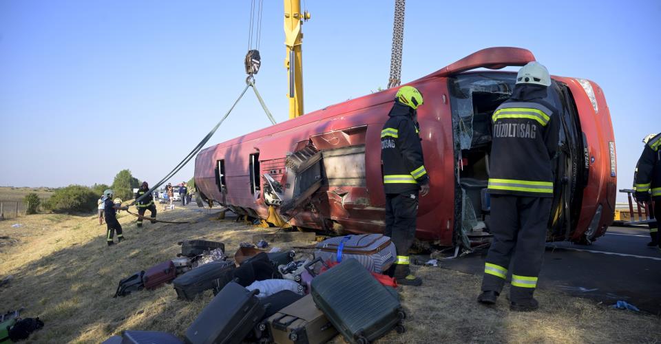 Δώδεκα νεκροί, 10 τραυματίες σε δυστύχημα με πολωνικό λεωφορείο στην Ουγγαρία