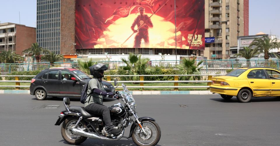 Το Ιράν απειλεί να περάσει στην «επίθεση», οι ΗΠΑ αποκλείουν παράταση της...