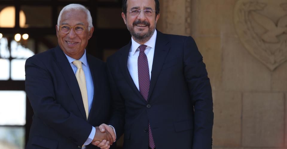 Η επανένωση της Κύπρου αποτελεί βασικό ζήτημα είπε ο Κόστα στη συνάντηση με ΠτΔ...