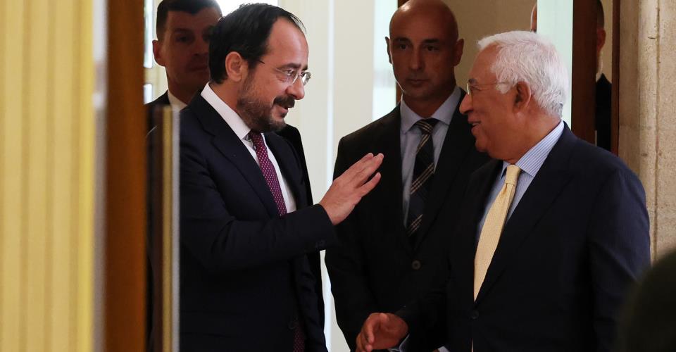 AB, Kıbrıs sorununun çözümüne ve Türkiye ile ilişkilere olumlu katkı sağlamaya...