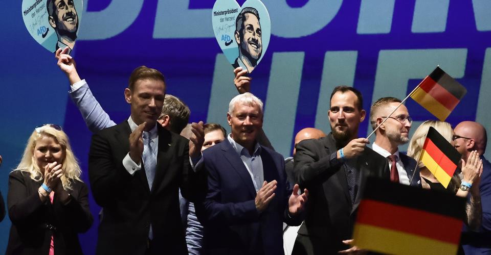 Ποσοστά από την εποχή του Χίτλερ στο AfD λέει στο ΚΥΠΕ ο διεθνολόγος Χ....