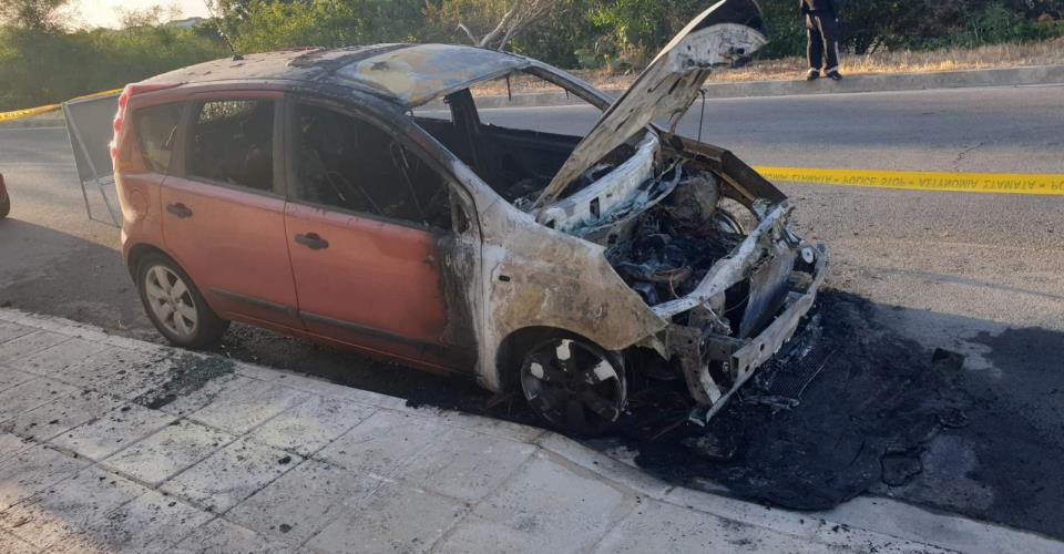 Αυτοκίνητο καταστράφηκε ολοσχερώς από φωτιά στην Έμπα, ζημιές και σε όχημα στη...