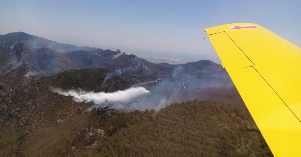 Επέστρεψαν στην Κύπρο αεροσκάφη και προσωπικό που συνέδραμαν στην κατάσβεση...