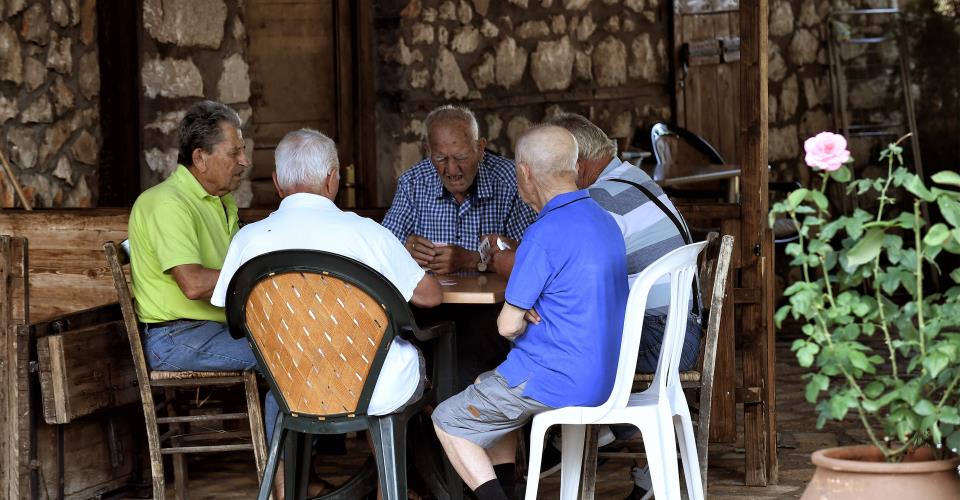 Αύξηση για όλους τους συνταξιούχους, μείωση του πέναλτι 12% στην πρόταση για...