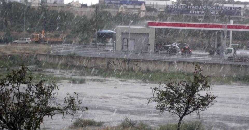 Κίτρινη προειδοποίηση για ισχυρές καταιγίδες την Παρασκευή