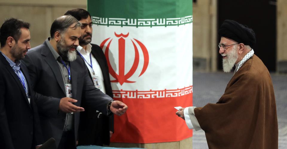 Η ΕΕ διευρύνει τις κυρώσεις της στο Ιράν εξαιτίας της υποστήριξής του στη Ρωσία