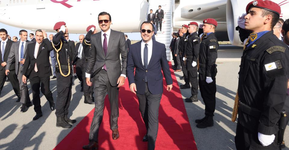 Στην Κύπρο ο Εμίρης του Κατάρ που έτυχε υποδοχής από τον Πρόεδρο Χριστοδουλίδη...