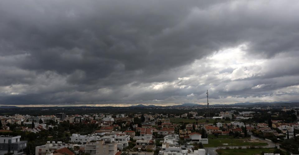 Σε ισχύ από 1100 μέχρι 1700 κίτρινη προειδοποίηση για ισχυρές καταιγίδες