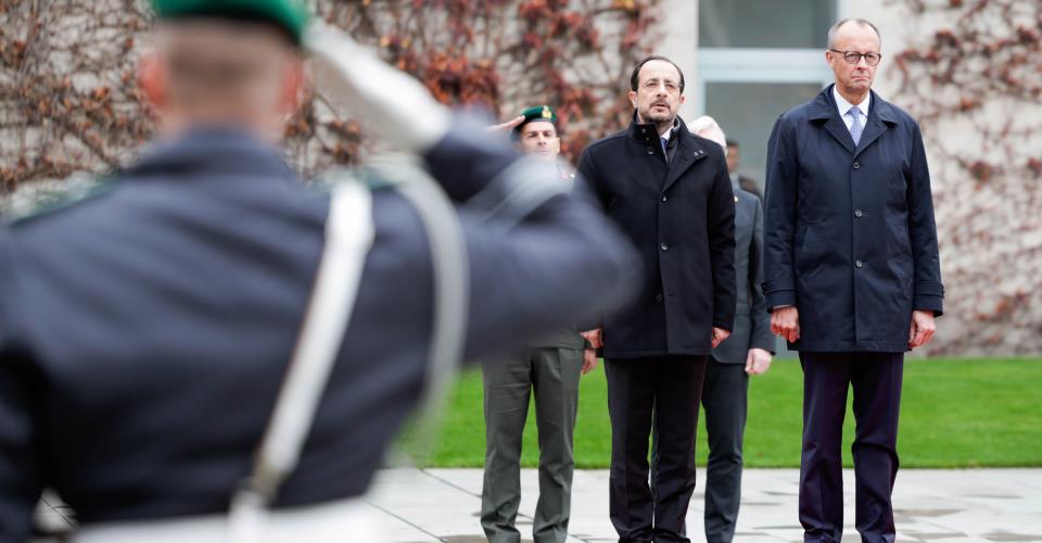 Christodoulides ve Mertz Kıbrıs meselesiyle ikili ilişkileri ele aldı