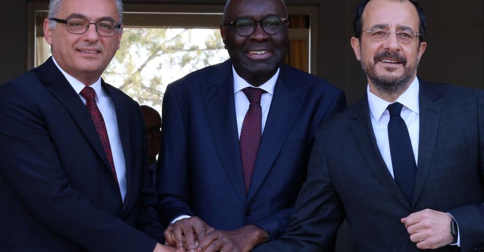 Θέματα ουσίας και ΜΟΕ έτοιμος να συζητήσει την Δευτέρα, δηλώνει ο ΠτΔ